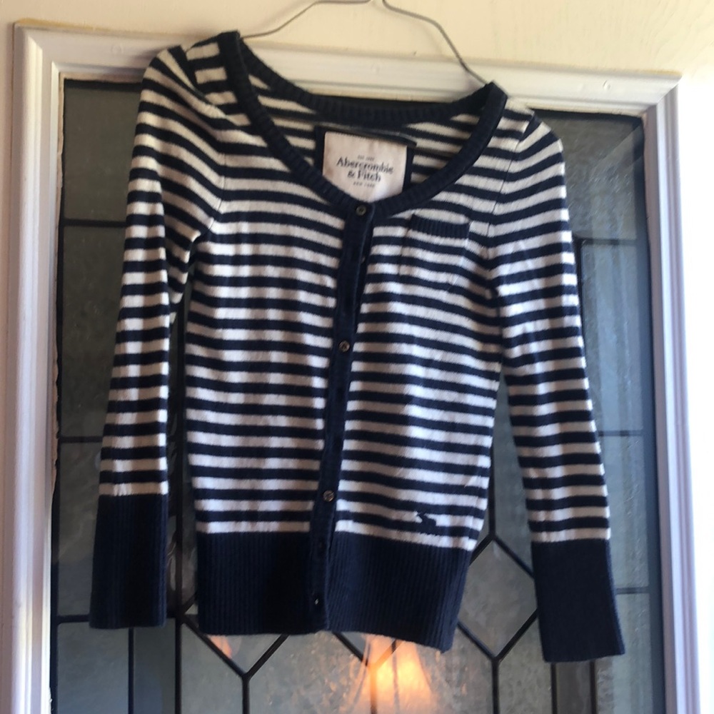 Like new Abercrombie & Fitch 3/4 Sleeve Cardigan